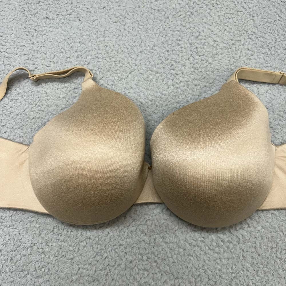 Cacique Bra 40D  Backsmoother Lightly Lined Full Coverage Underwire Lane Brayant